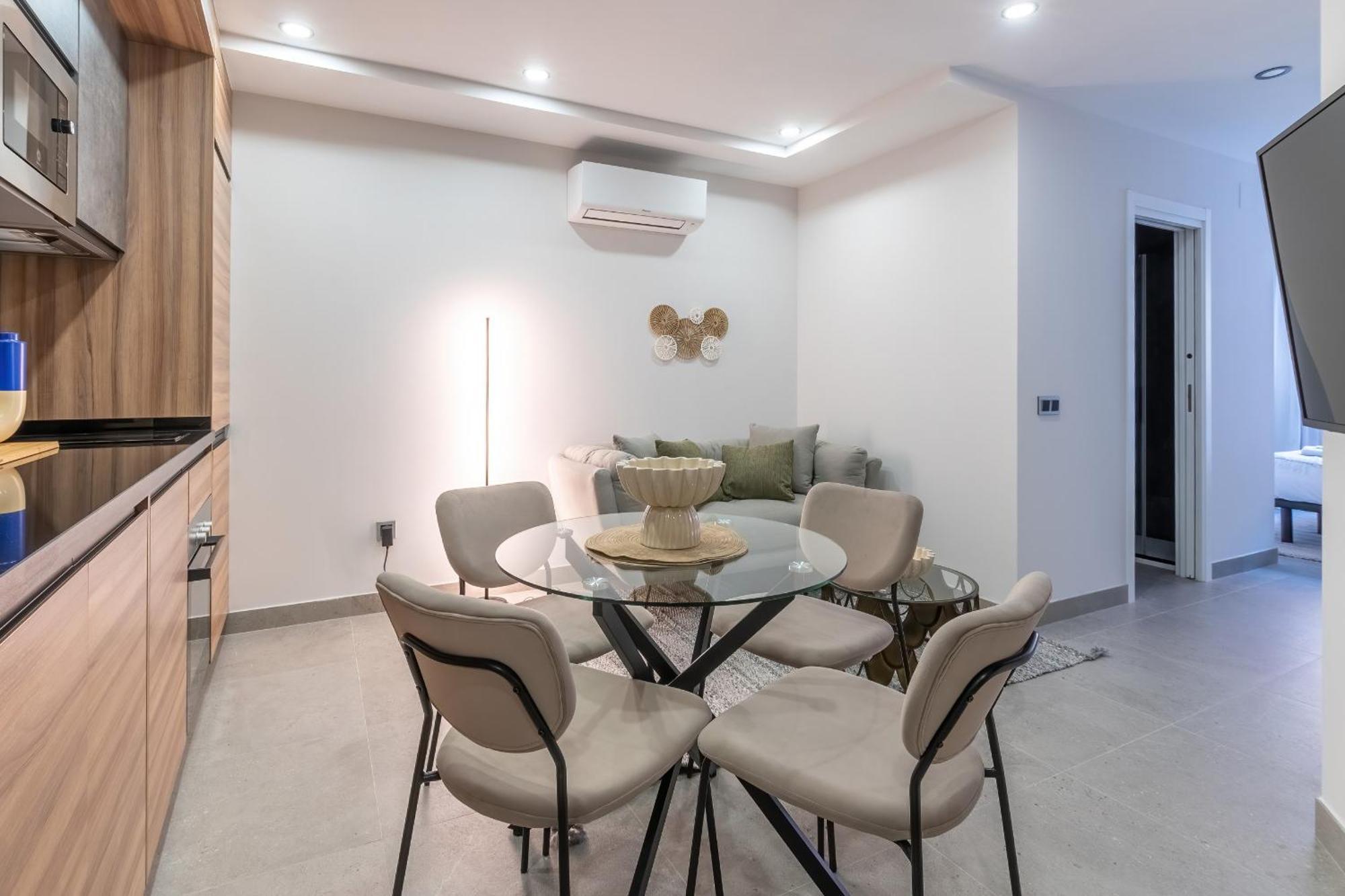 La Malagueta By Sharingco - Estudios Y Apartamentos Premium En Muelle Uno Málaga