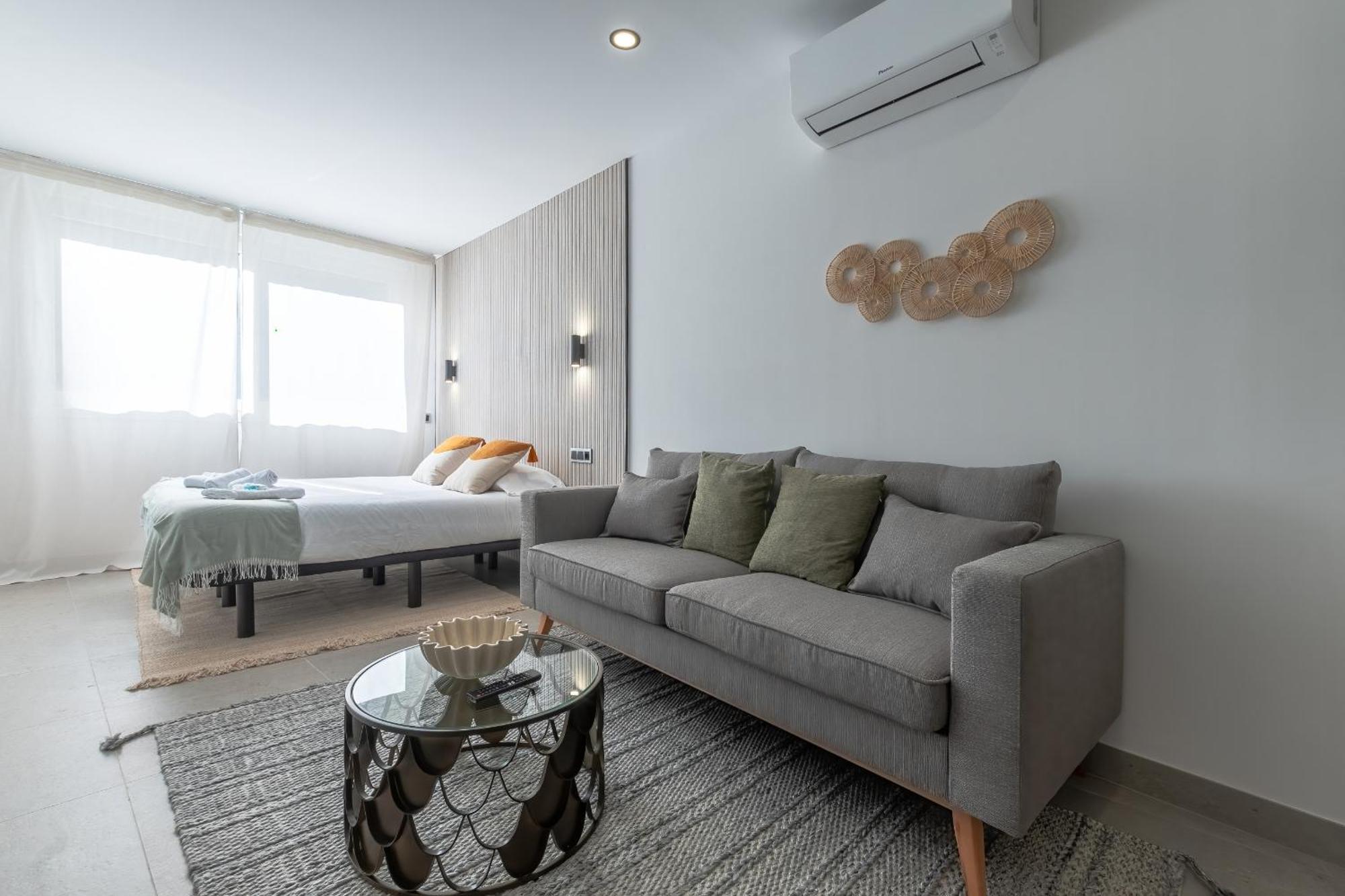La Malagueta By Sharingco - Estudios Y Apartamentos Premium En Muelle Uno Málaga
