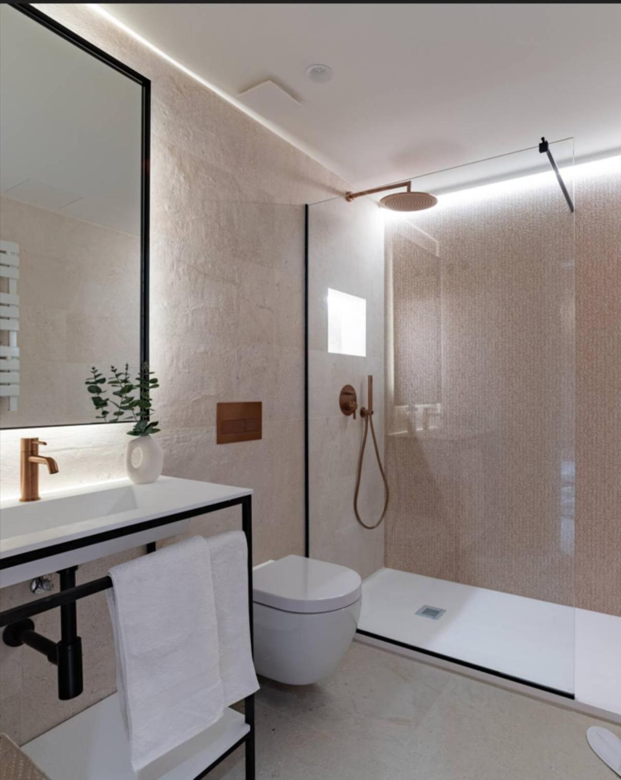 La Malagueta By Sharingco - Estudios Y Apartamentos Premium En Muelle Uno * Málaga